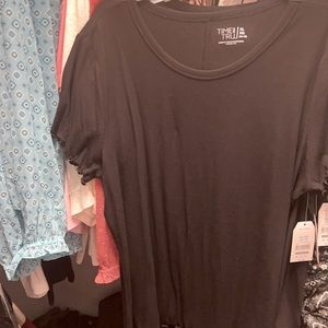 Black t shirts